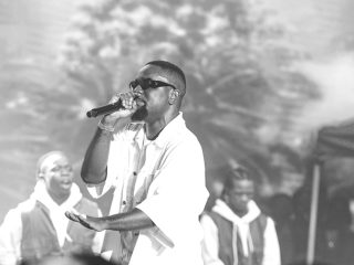 Sarkodie performing live at Rapperholic 2025 Homecoming in Kumasi