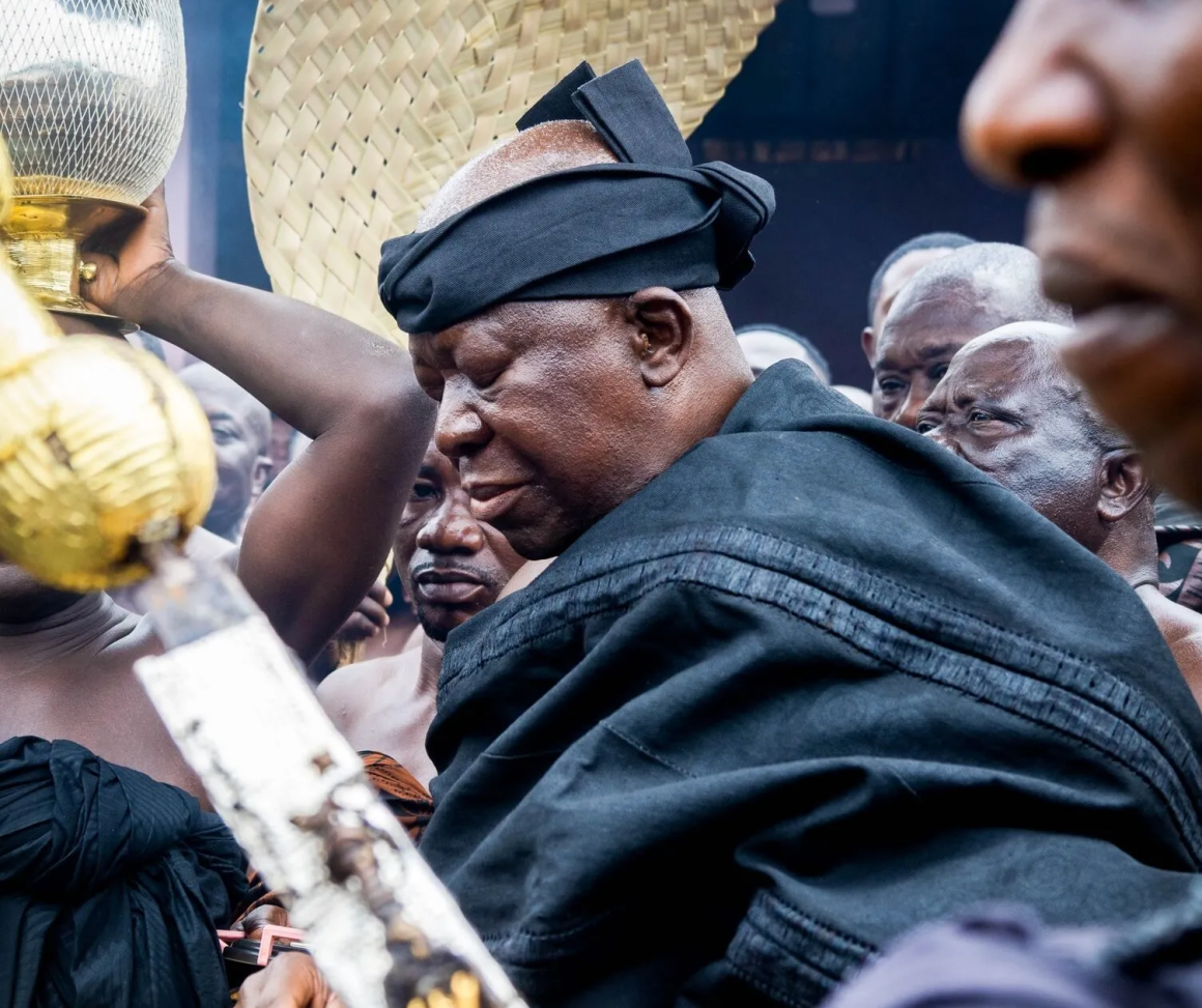 Otumfuo Osei Tutu II At Asantehemaa Nana Konadu Yiadom III's funeral rite